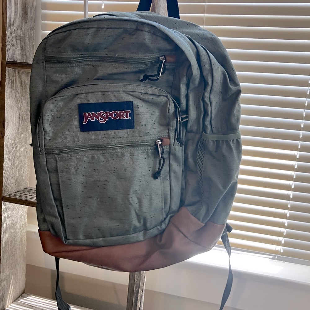JanSport Green Backpack *NWOT*